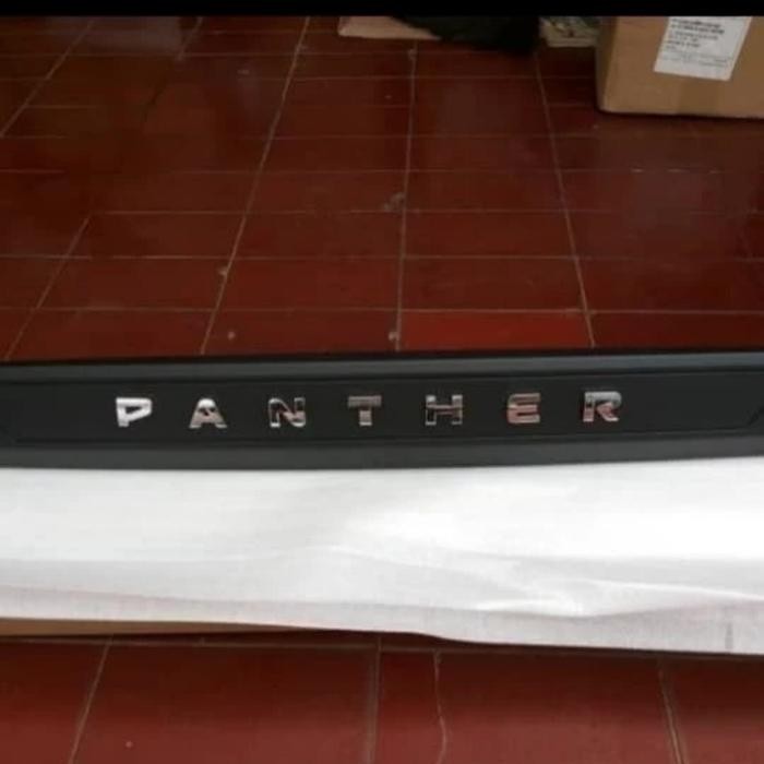Trunklid Bagasi List Plat Nomor Isuzu Panther Kapsul 2000-2019 Ori. Kode 027