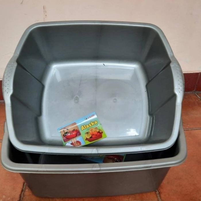 BAK SEGI MEDIUM. ALASKA SL PLASTIC. BASKOM KOTAK TAHU. HEWAN KUCING