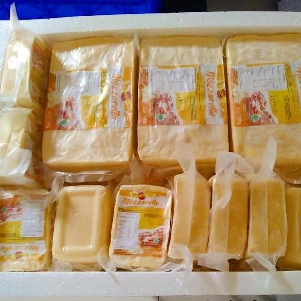 

keju mozarella asli 1kg holland premium