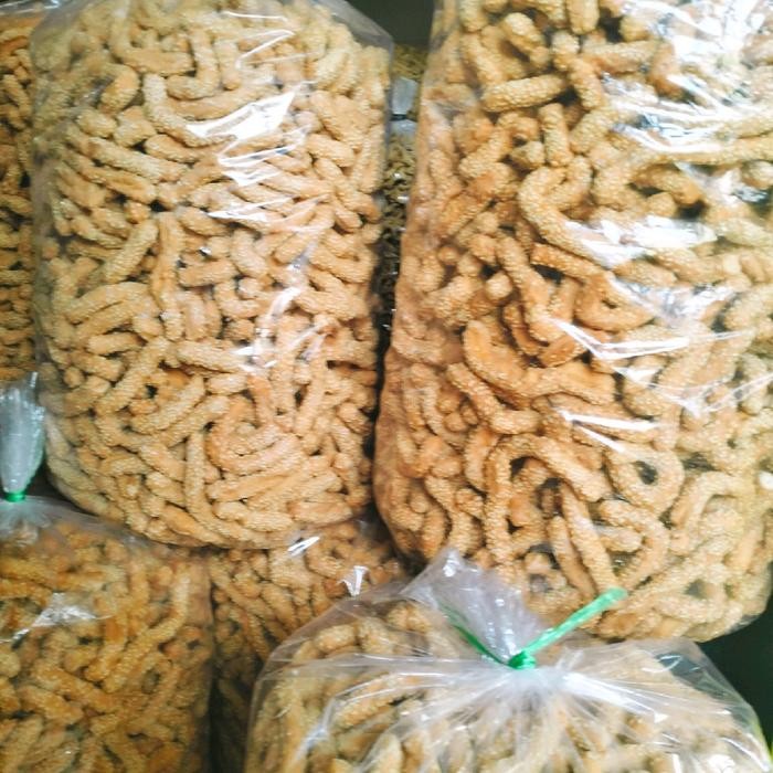 

Keciput ketan wijen premium panjang 1kg