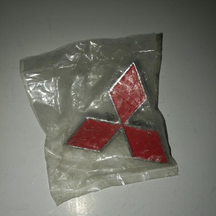 Emblem Mitsubishi Tiga Berlian