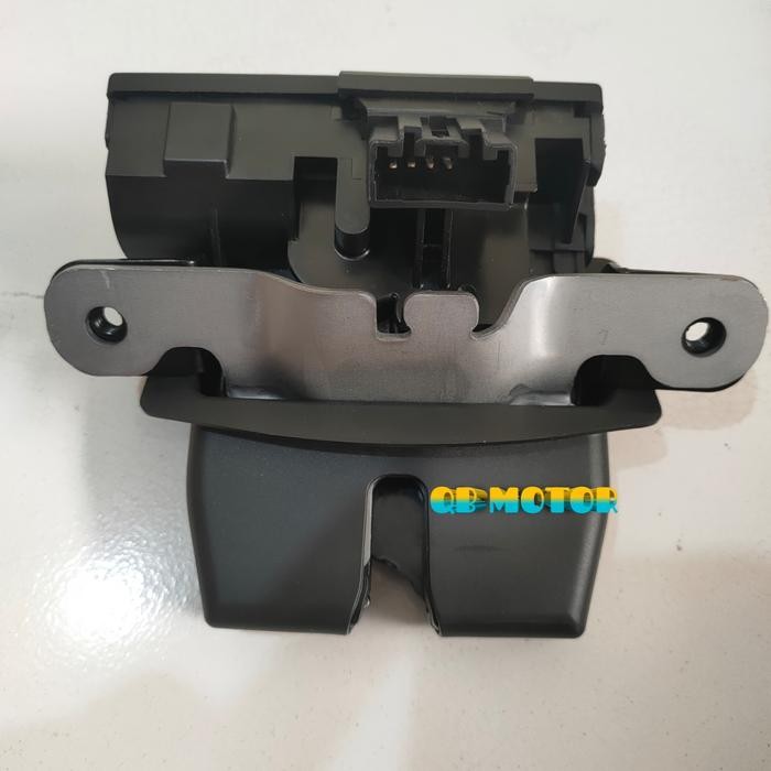 DOOR LOCK BAGASI FORD FIESTA