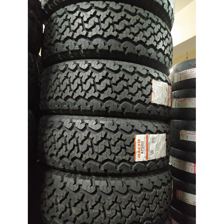 Ban Mobil Maxxis vo AT980 215 75 R15 15