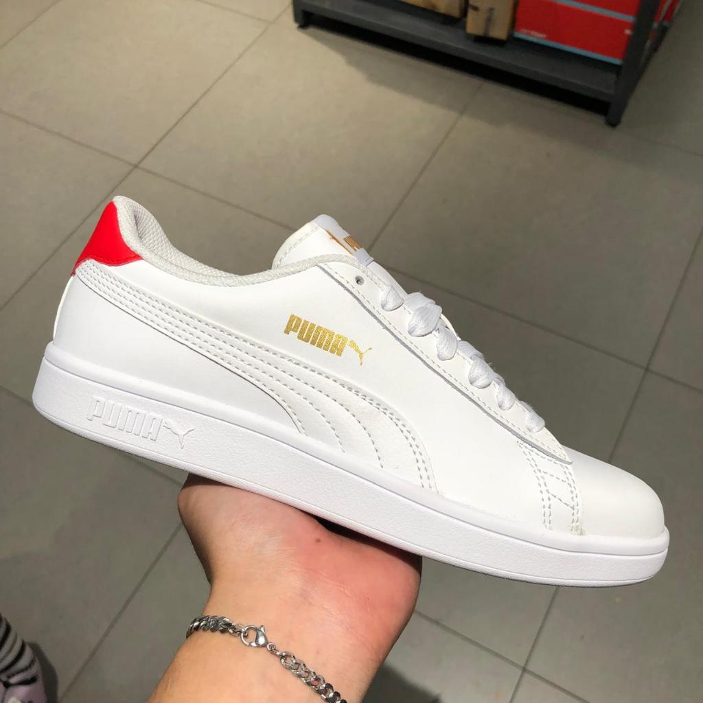 Puma Sepatu Sneakers Kasual Smash V2 L White-High Risk Red 365215 17