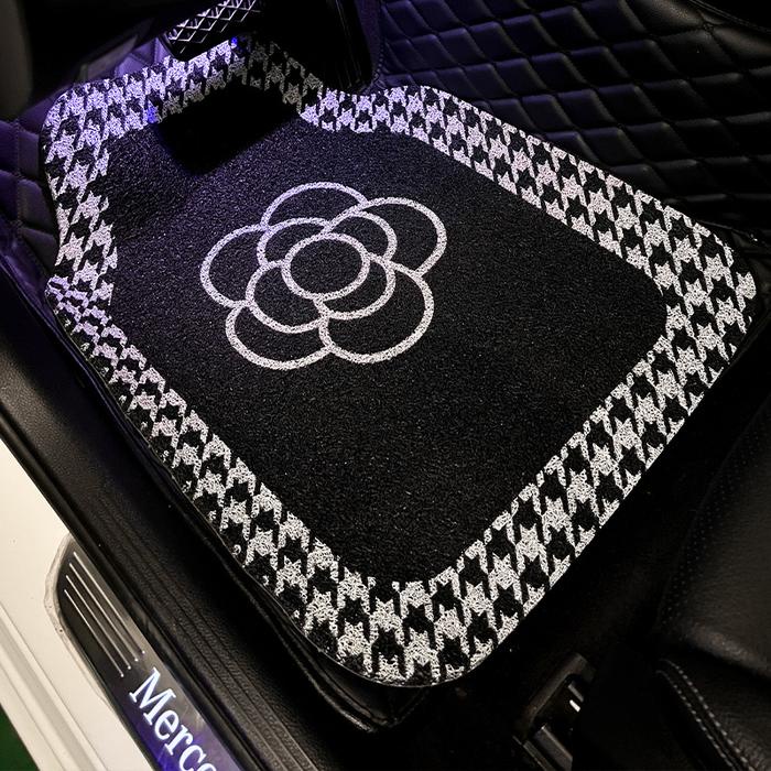 Karpet Rumput 3 Baris Alas Kaki Mobil Bunga Daisy Car