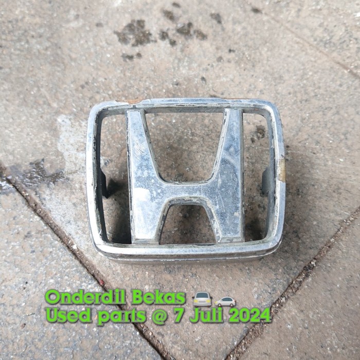 Emblem Grill Honda Accord 83 Sa5 Bekas