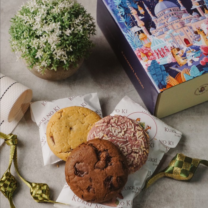 

1 BOX MIXED FLAVOURS (ISI 4 COOKIES) KODE 179