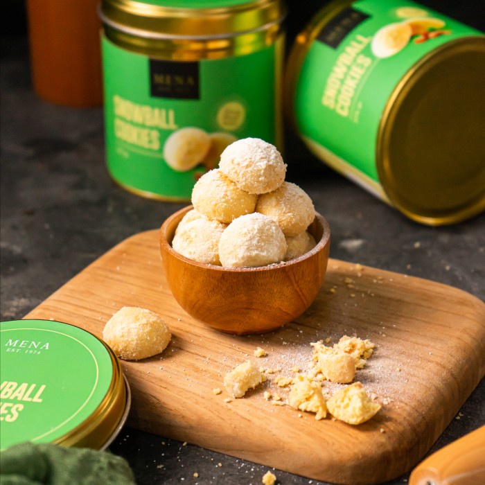 

CASHEW SNOWBALL COOKIES (LARGE) BY MENA COOKIES KODE 436