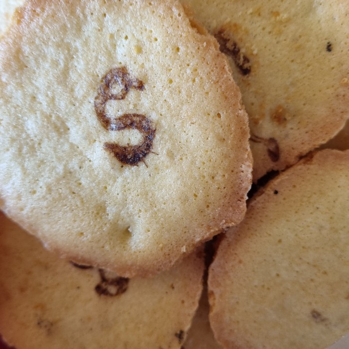 

BOLU KERING BULAT 1 BAL KODE 1209