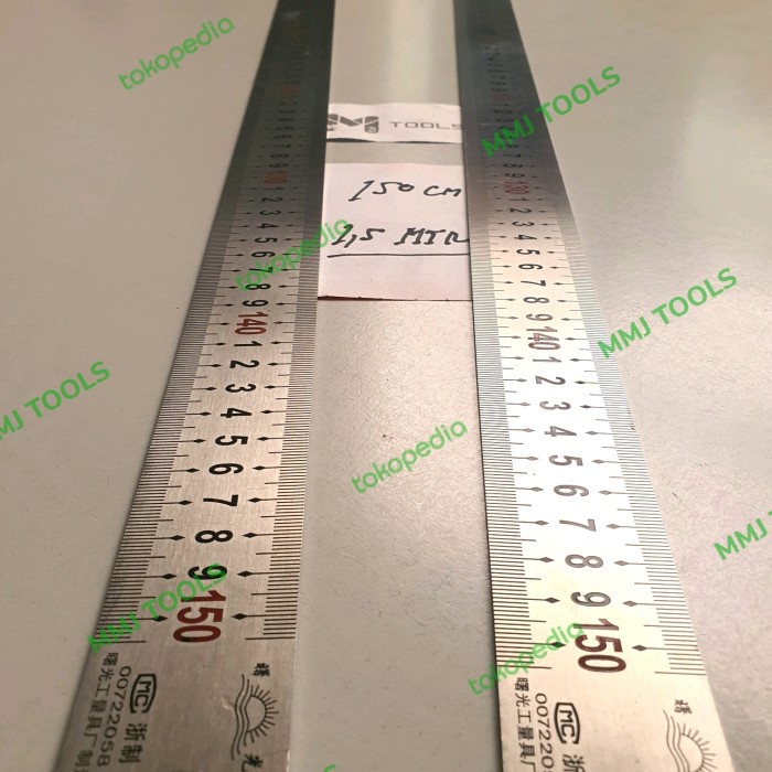 

Penggaris Baja 150cm / 1,5 mtr - Mistar Baja 1,5 mtr