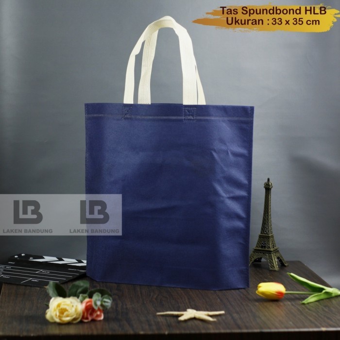 

Flashshow Tas Spunbond Goodybag Laken Model Tali Ukuran 35x33x10 CM Tebal 70GSM