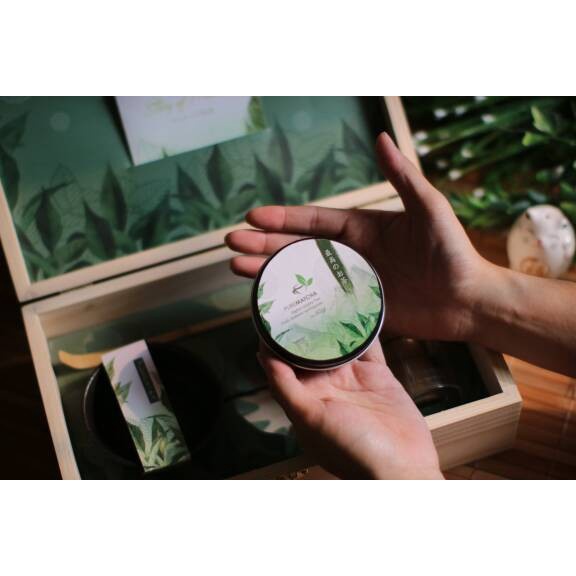 

Pure Matcha Powder 50gr Kaleng Bubuk Matcha Murni Green Tea Premium