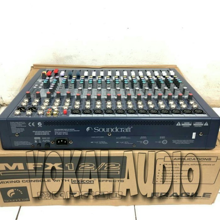 Mixer Soundcraft MFX 12/2 - 12 Channel