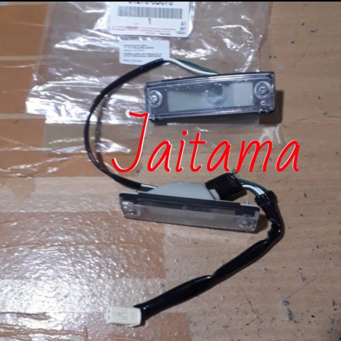 Lampu plat nomor innova 2004-2015 1set #jaitama