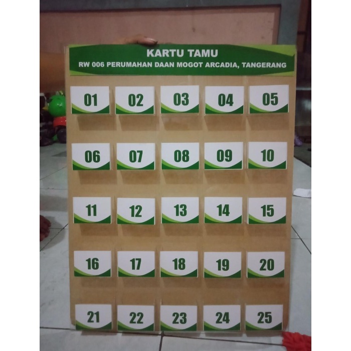 

TERBARU! Rak Kartu Tamu Display Akrilik Tempel di Dinding 25 Pcs (Hanya Rak)