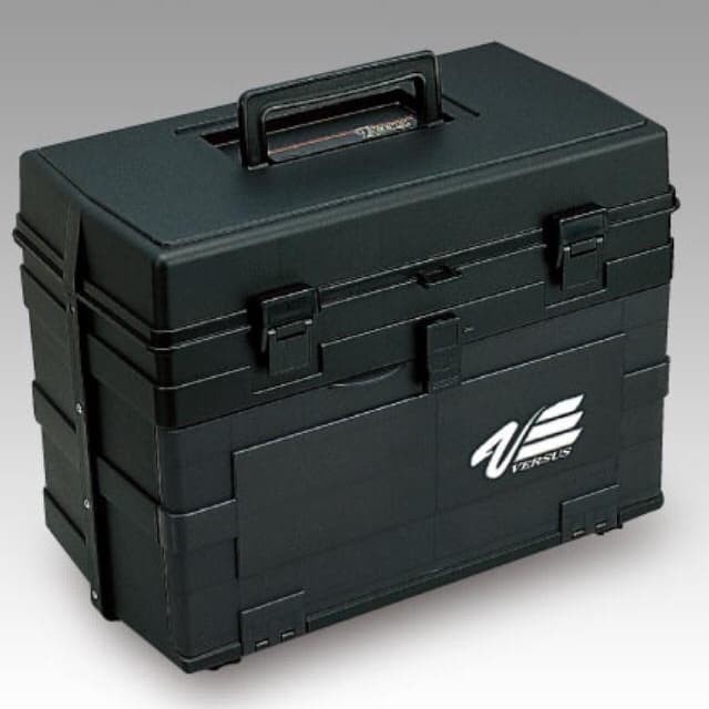 box tamiya ( hitam versus Japan 8010)