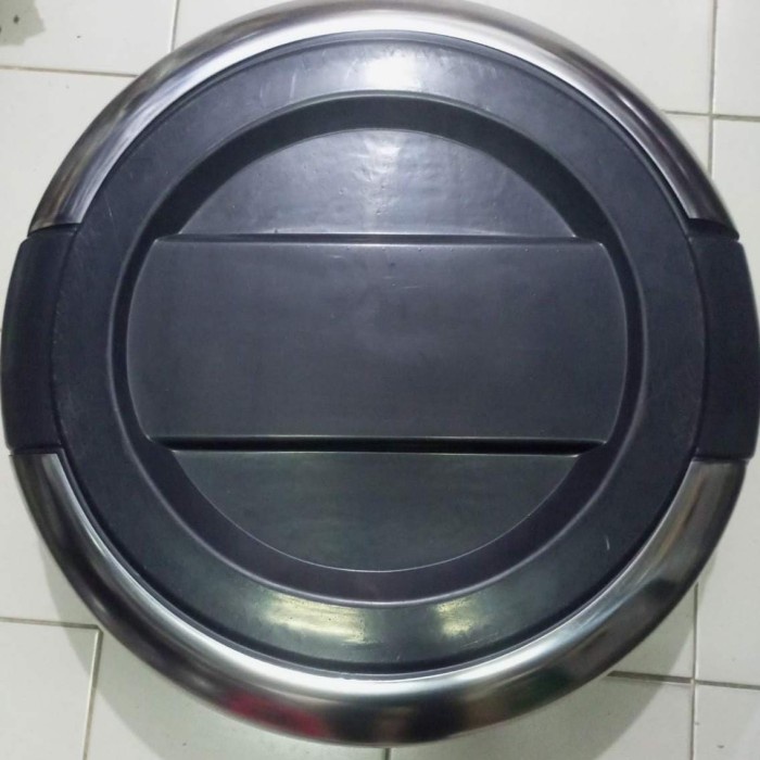 Terhemat Cover Ban / Tutup Ban Serep Tanpa Cet Rush / Terios Lama 2007-2017 Model Ori