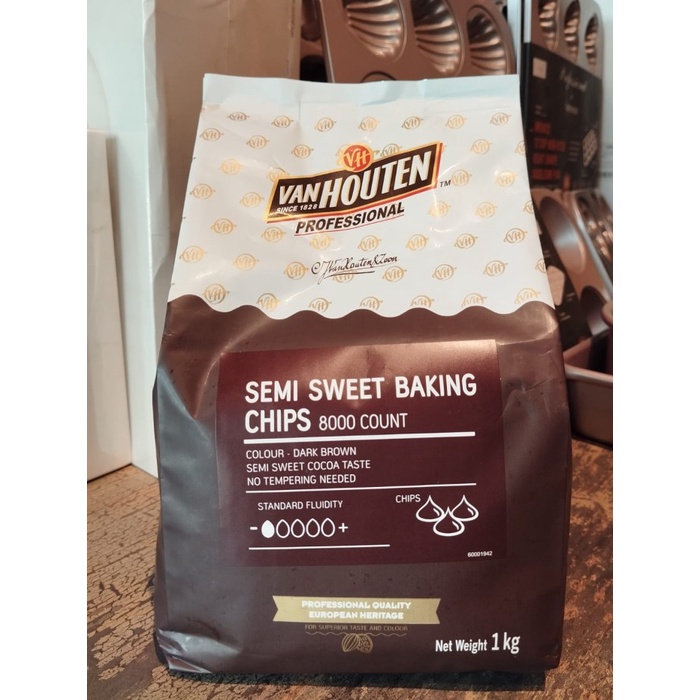 

Ready Stok" Van Houten Semi Sweet Baking Chips Chocolate Chips Compound Hitam