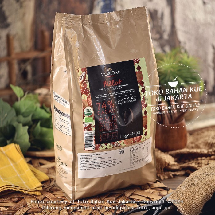 

Valrhona Chocolate Couverture Millot 74% 100Gr Single Origin Organic