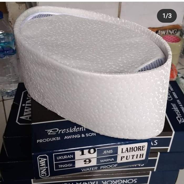 peci awing Lahore putih