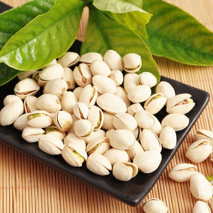 

Kacang Pistachio 500gr / Fustuk Arab Premium Original California U.S.A