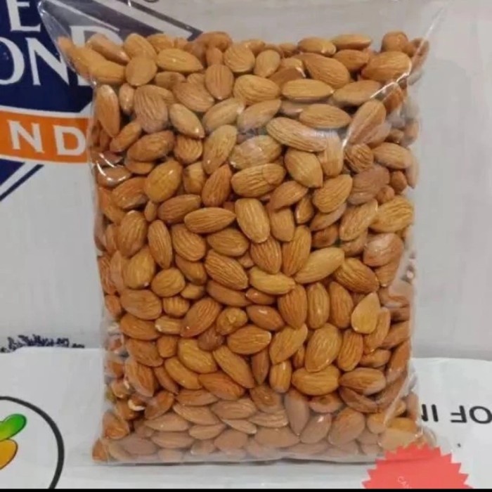 

Kacang Almond Mentah Kupas Utuh Raw Whole Blue Diamond 1kg