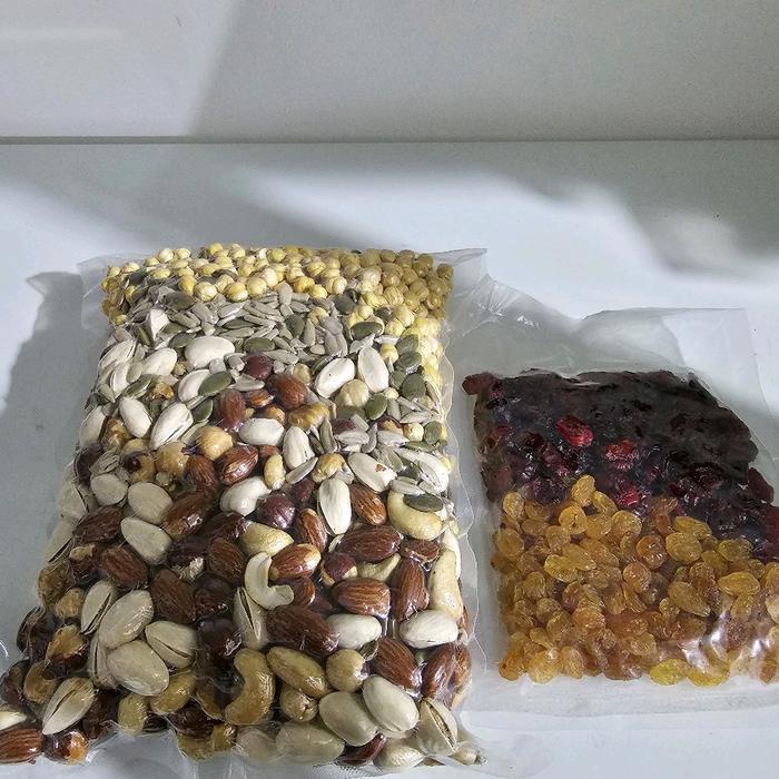 

SALE !!! MIX NUT 1 KG ISI 10 MACAM ALMOND PISTACHIO MEDE WALNUT SUNFLOWER PUMPKINSEED HAZELNUT