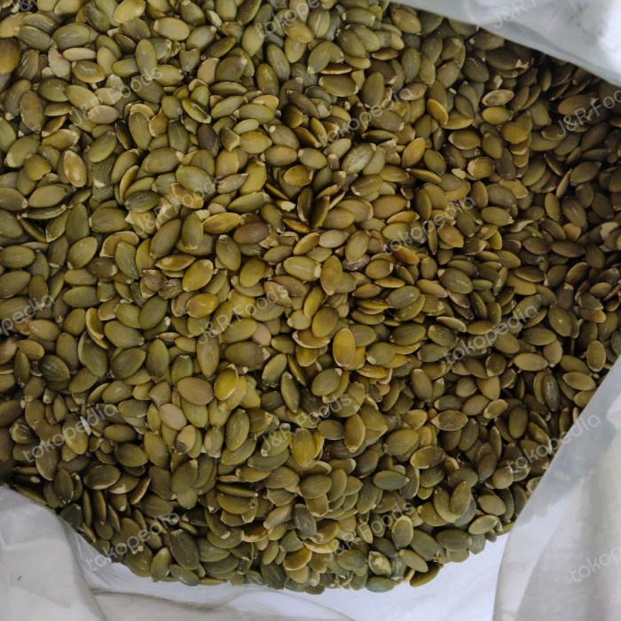 

SALE !!! RAW PUMPKIN SEED/BIJI LABU MENTAH 1KG READYY