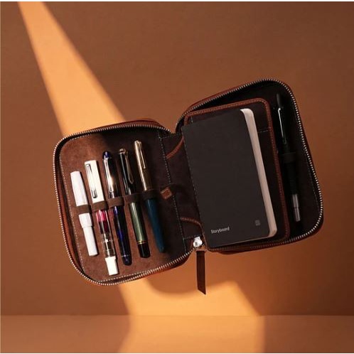 

Promo Terbatas Endless Leather Adjustable Pen Pouch /Pen Case (10 Slots)