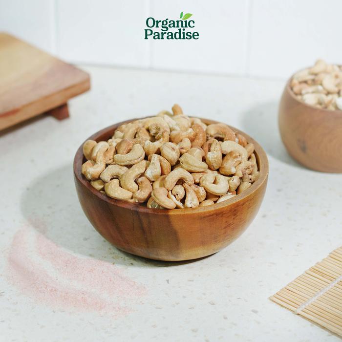 

SALE !!! KACANG MEDE PANGGANG 500 GRAM / ROASTED CASHEW NUTS 500 GRAM PREMIUM ORGANIC PARADISE