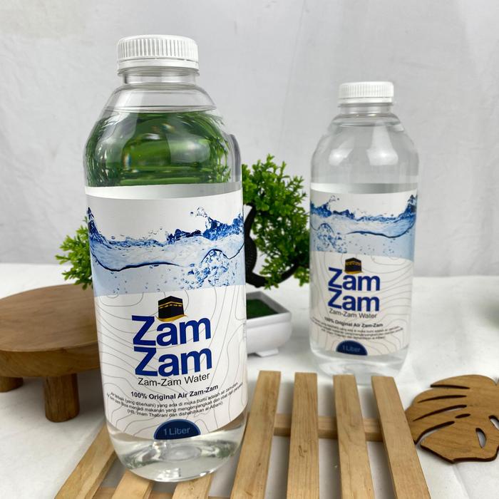 

Air Zam Zam Asli 1 Liter Asli Saudi Original Barcode Repack - Minuman Air Zam Zam Asli - Water Best