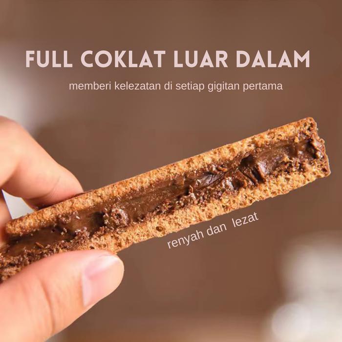 

/kue kering berbentuk seqitiga/makanan ringan/lapisan cokelat/cokelat/batang cokelat/makanan ringan