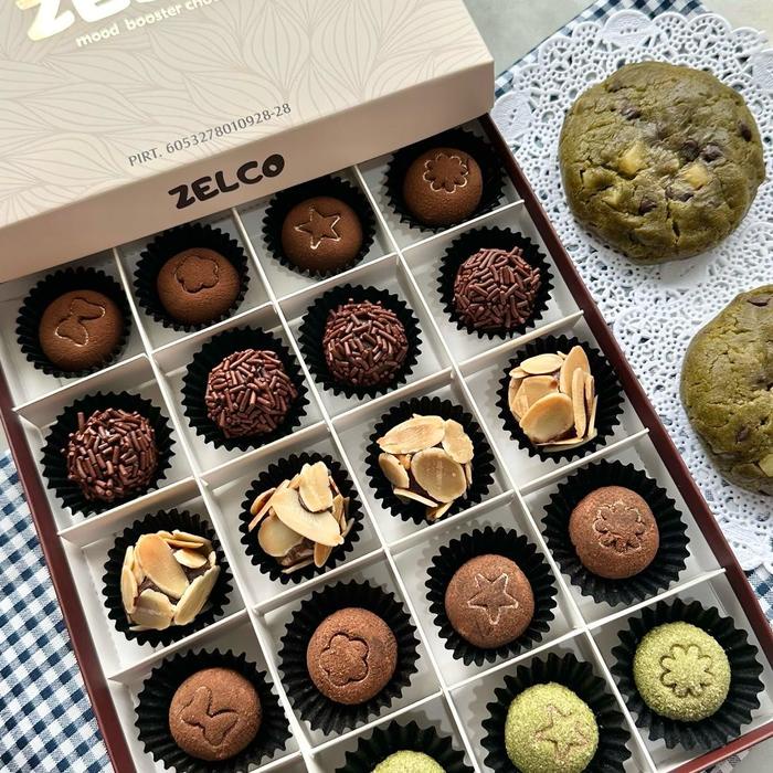 

Zelco - Coklat Ball Cokelat Lembut Mix Matcha Creamy premium Food Snack Bola Cemilan bolabola choco