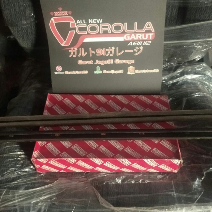 pelipit kaca pintu dalam belakang all new corolla