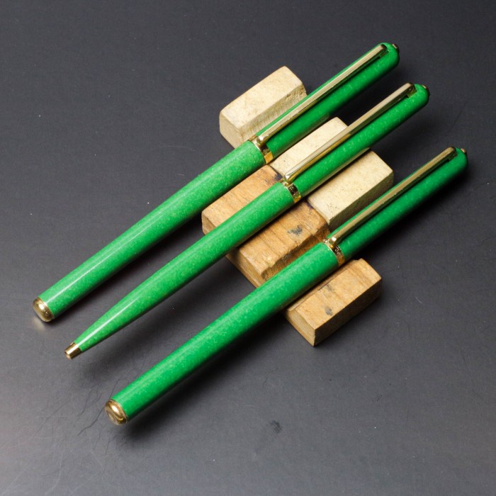 

(1989) Elysee Series 80 Green Marbled FP, RB & BP Set Kode 272