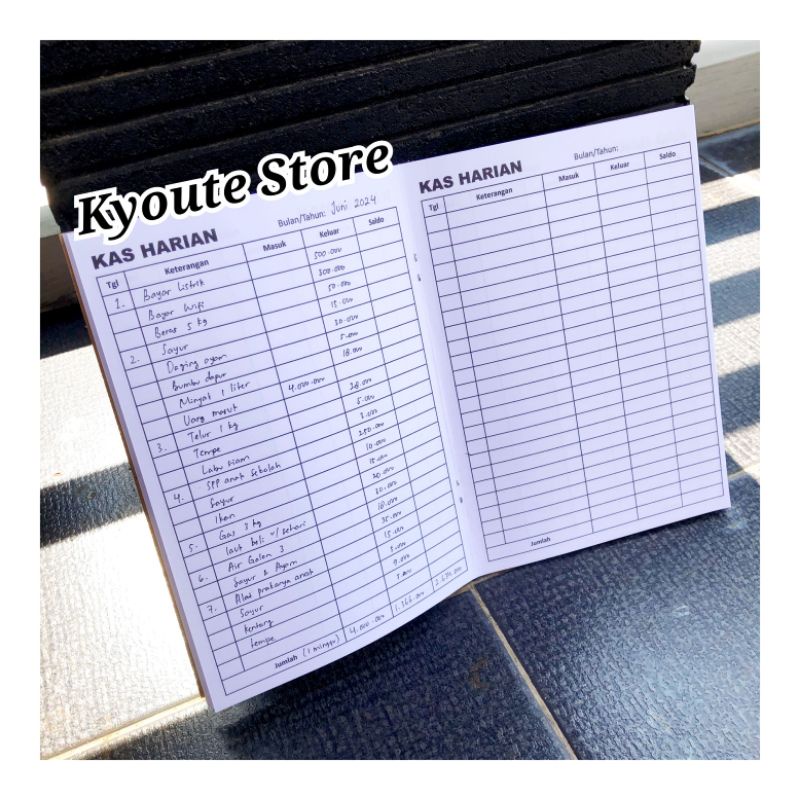

IK! Buku Kas Harian Catatan Pemasukan Pengeluaran A5 Kyoute Daily Financial Income Expenses Tracker