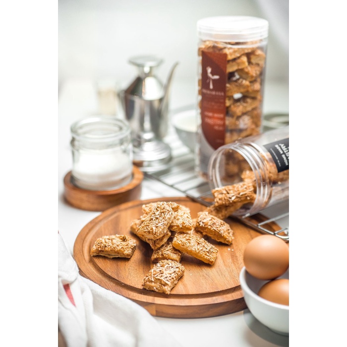 

HJK PASTRY ALMOND (tabung)