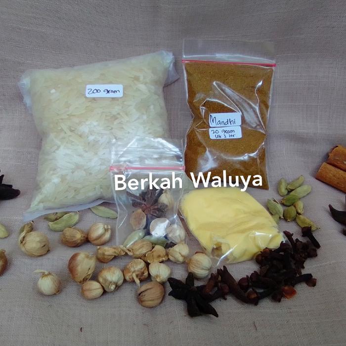 

HJK Bumbu nasi kebuli plus beras basmati 200 gram dan rempah Food