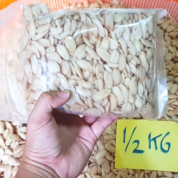 

JH8 Kenari Kupas UTUH Almond Jawa Java Almond kemasan 500 gram.