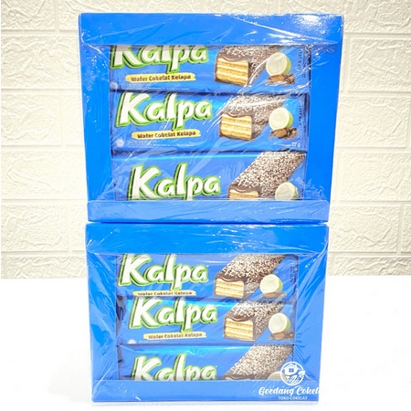 

HJ Kalpa Wafer Coklat Kelapa 1 Box Isi 12 Pcs Kue Coklat Tabur Kelapa