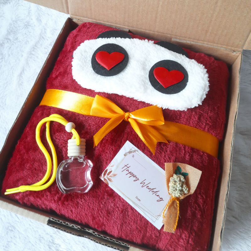 

HJ Hampers selimut kado wedding,hadiah pernikahan,ulangtahun,dll