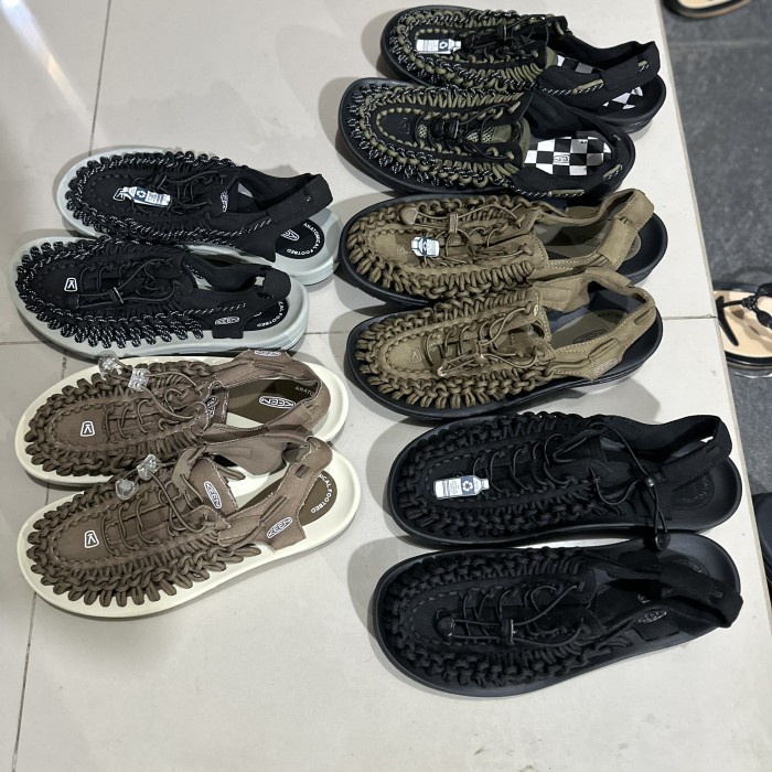 Sendal Keen uneek ( sendal outdoor )