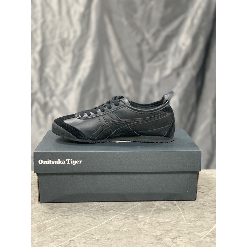 Sepatu Onitsuka Mexico 66 Triple Black
