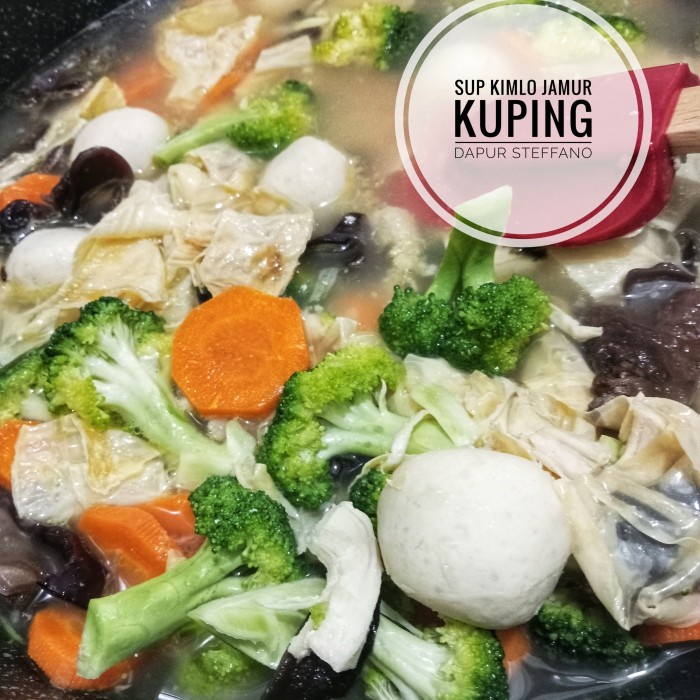 

Sup Kimlo Jamur Kuping
