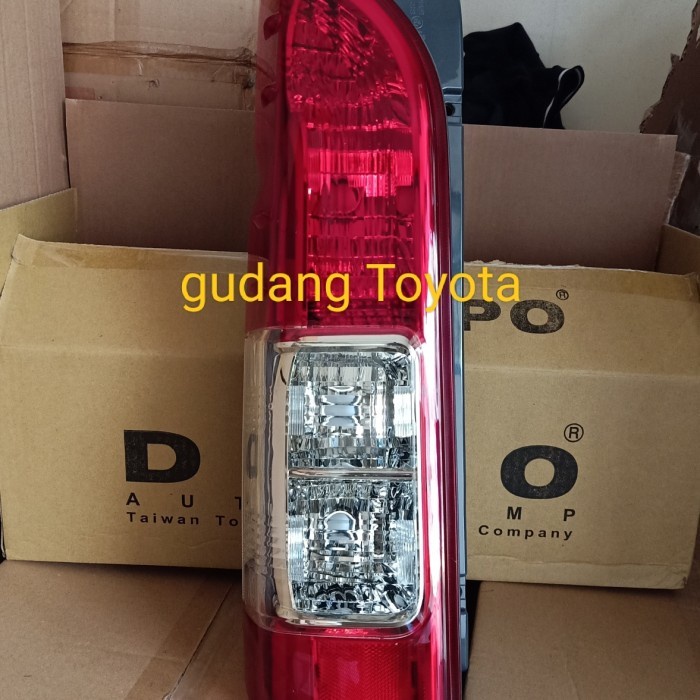 Lampu Stop Kiri Lh Hiace Commuter