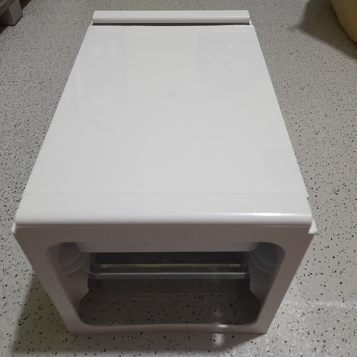 ICE TWIST MAKER TEMPAT PEMBUAT ES BATU UNTUK KULKAS TEMAPAT ES