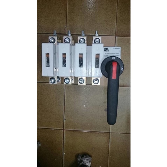 Change Over switch / Ohm saklar C&S 630A 4 pole