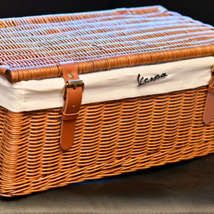 TERJAMIN keranjang box vespa picnic