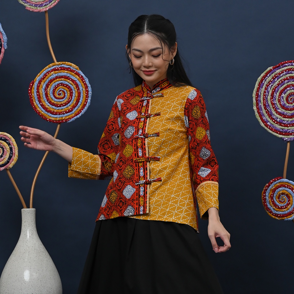 {{ Nona Rara - Vivi Permen T3231, Baju Kerja Blouse Batik Wanita Modern Ready }}