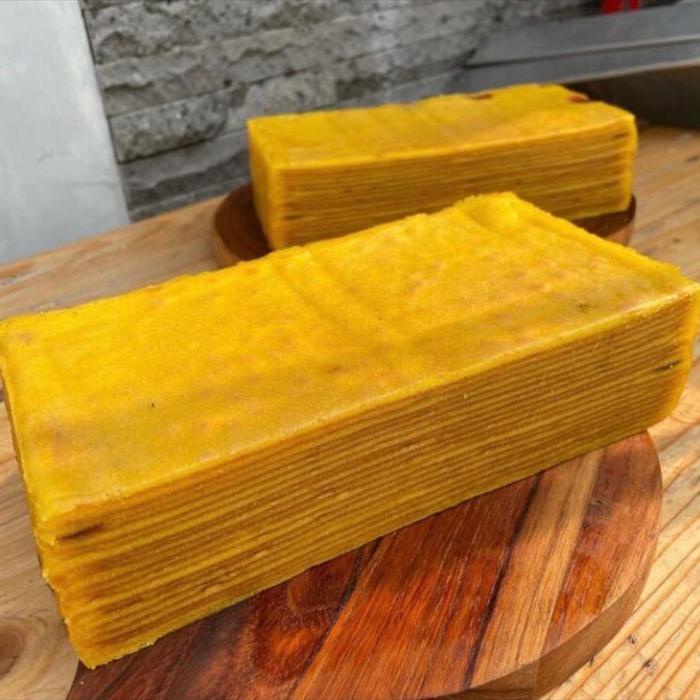 

Lapis premium full kuning telur tanpa terigu ukuran 10x20 (1/2 loy)